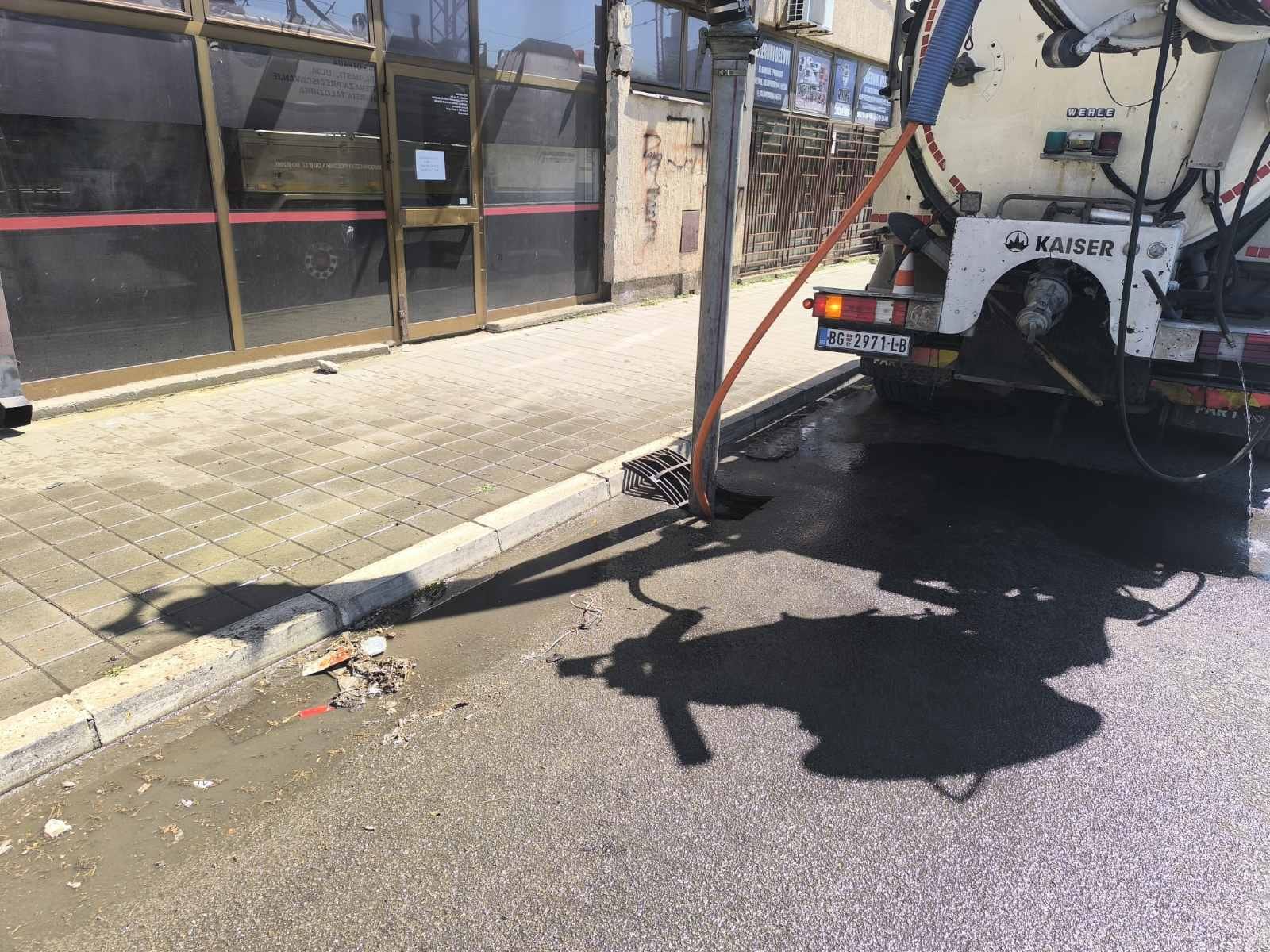 Odgušenje kanalizacije VOMA vozilom